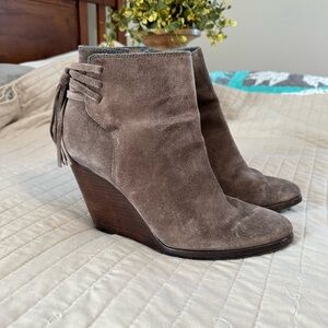 FRYE BOOTIES SIZE 10